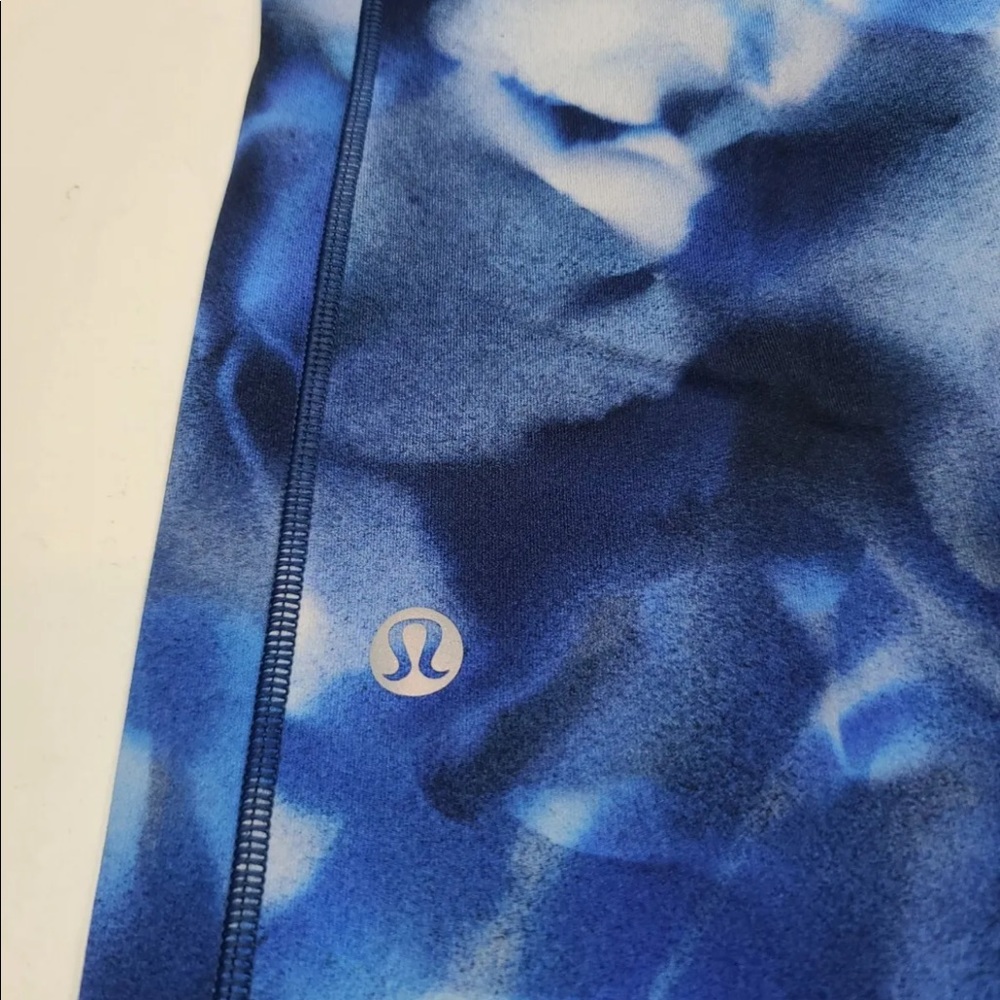 Lululemon Speed Up Tight Full-On Luxtreme 28" Blush Blossom Alpine White… - Picture 5 of 9